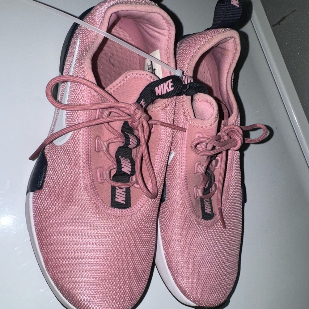 Nike youth size 5